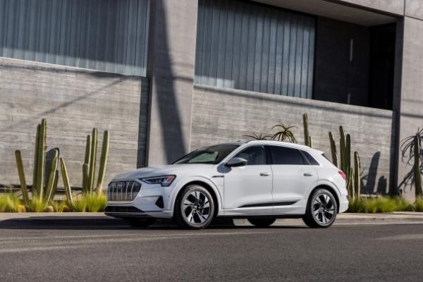 Image of Audi e-tron 